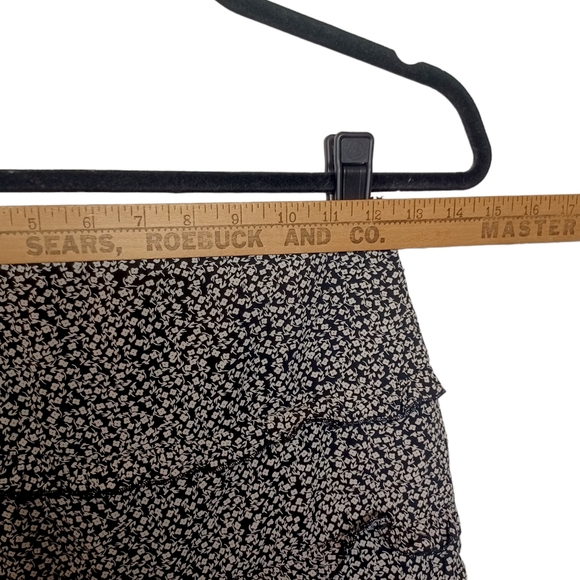 FASHION NOVA VINTAGE White Floral Print Ruffle Mini Black Lace Up 2 Pc Small NWT - Picture 13 of 15